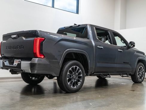 Used 2026 Toyota Tundra Limited AWD/4WD image 9