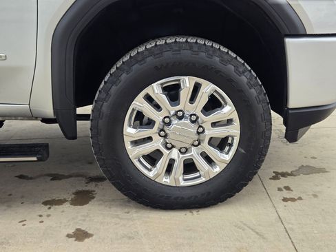 Certified 2023 GMC Sierra 2500 Denali w/ Denali Ultimate Package image 33