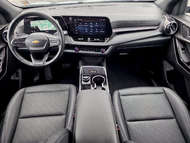 Used 2026 Chevrolet Equinox LT w/ Convenience Package II FWD image 36