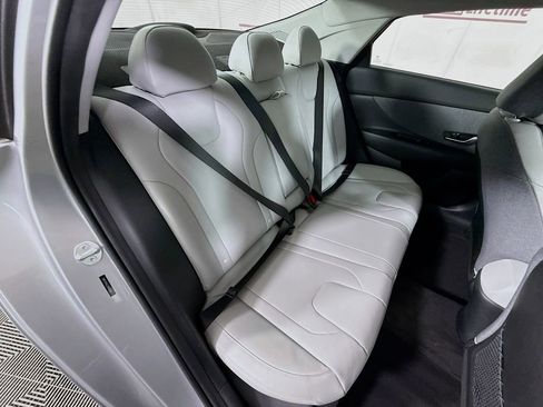 Certified 2023 Hyundai Elantra Limited image 32