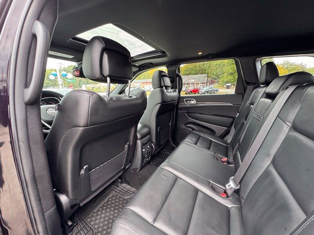 Used 2021 Jeep Grand Cherokee Limited AWD/4WD image 10