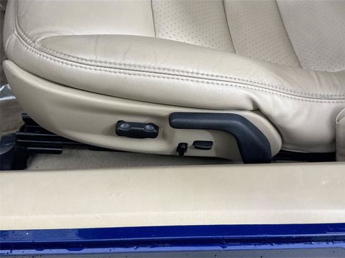 Used 2006 Chevrolet Corvette Coupe w/ Preferred Equipment Group RWD image 25