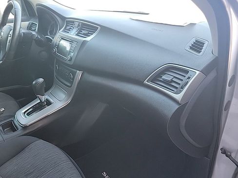 Used 2015 Nissan Sentra SV FWD image 42