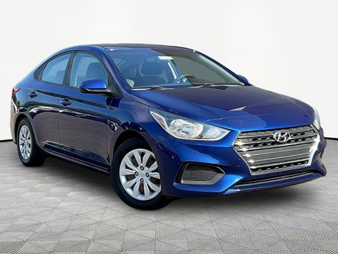 Used 2019 Hyundai Accent SE FWD image 3