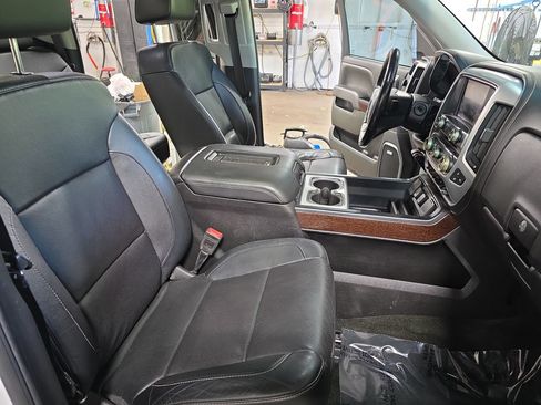 Used 2017 GMC Sierra 1500 SLT w/ SLT Premium Package AWD/4WD image 10