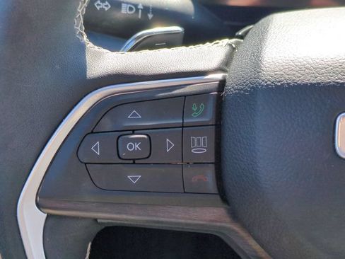 Used 2024 Jeep Grand Cherokee Limited w/ Luxury Tech Group II AWD/4WD image 15