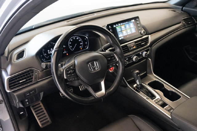 Used 2022 Honda Accord Sport image 3