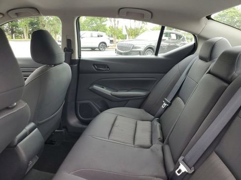 Used 2024 Nissan Altima 2.5 SV FWD image 10