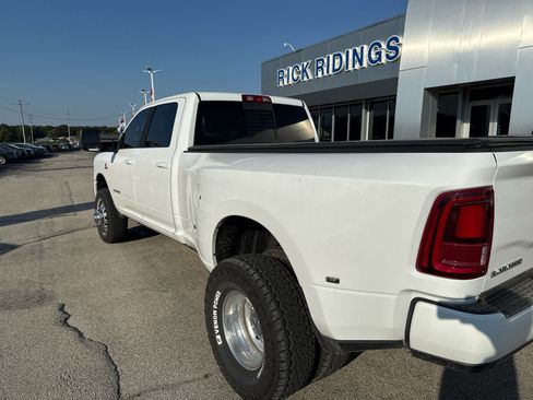 Used 2025 RAM 3500 Laramie AWD/4WD image 5