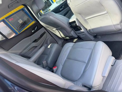 Used 2017 GMC Acadia SLT AWD/4WD image 20