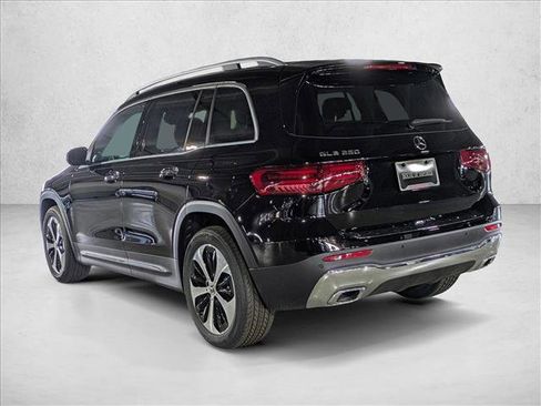New 2025 Mercedes-Benz GLB 250 image 9
