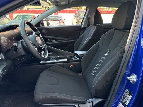 Used 2024 Hyundai Elantra SEL image 24