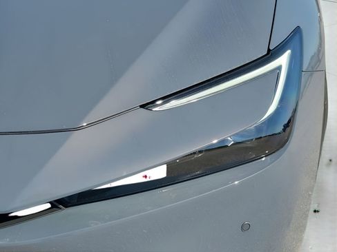 New 2026 Toyota Prius Plug-In Hybrid FWD image 16