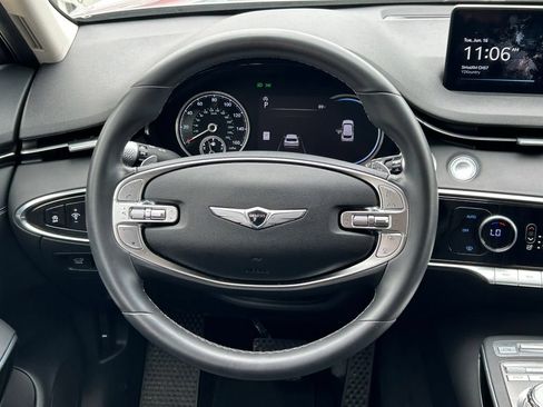 Used 2025 Genesis GV70 2.5T AWD/4WD image 38