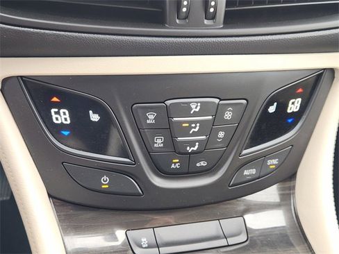 Used 2019 Buick Envision Preferred image 26