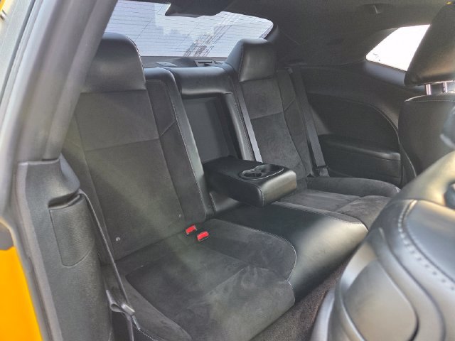 Used 2017 Dodge Challenger R/T Scat Pack w/ Leather Interior Group RWD image 14