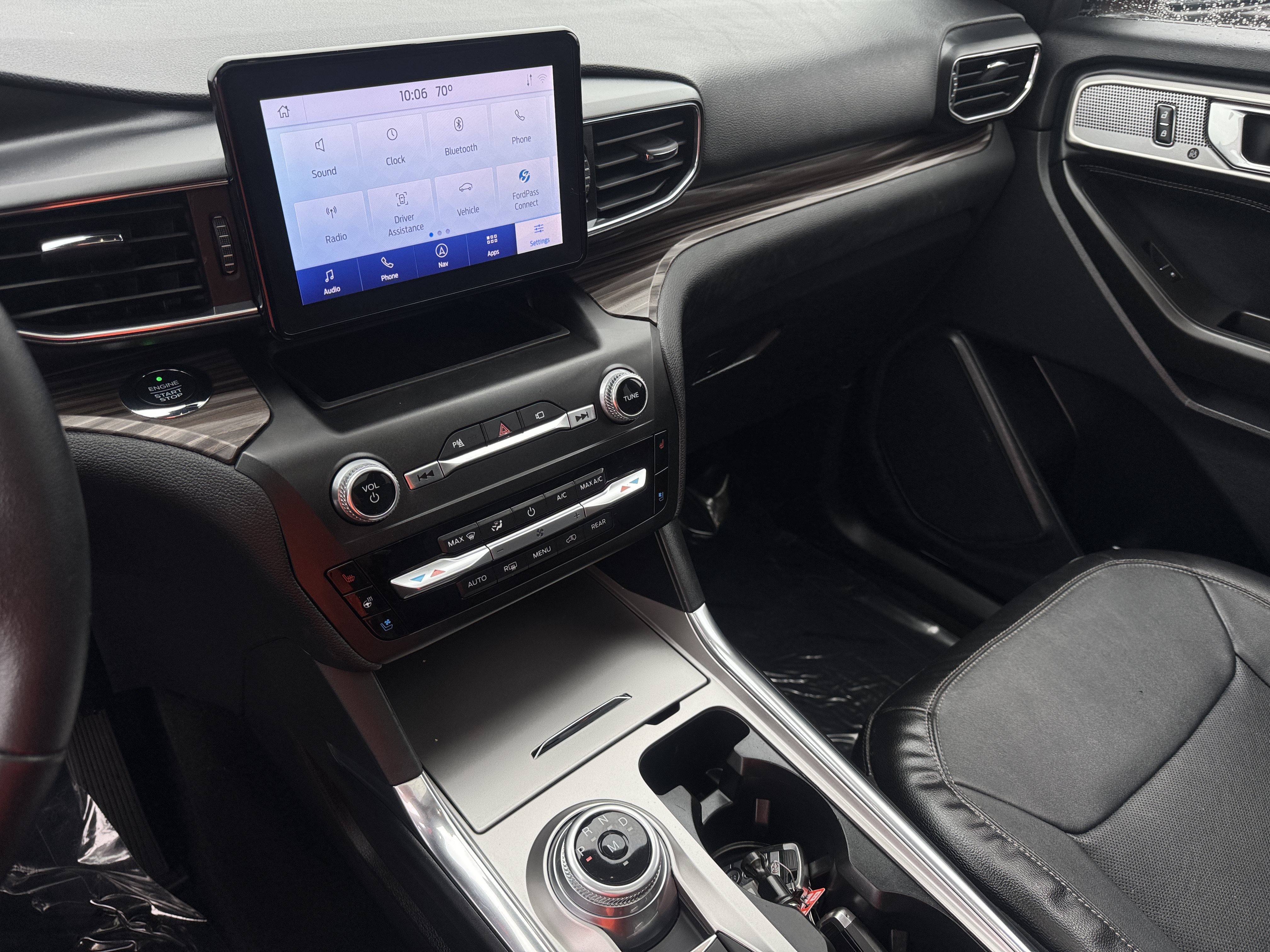 Used 2020 Ford Explorer Limited AWD/4WD image 24