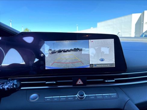 Used 2025 Hyundai Elantra SEL FWD image 16