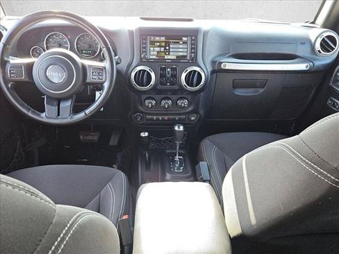 Used 2017 Jeep Wrangler Unlimited Sahara AWD/4WD image 16