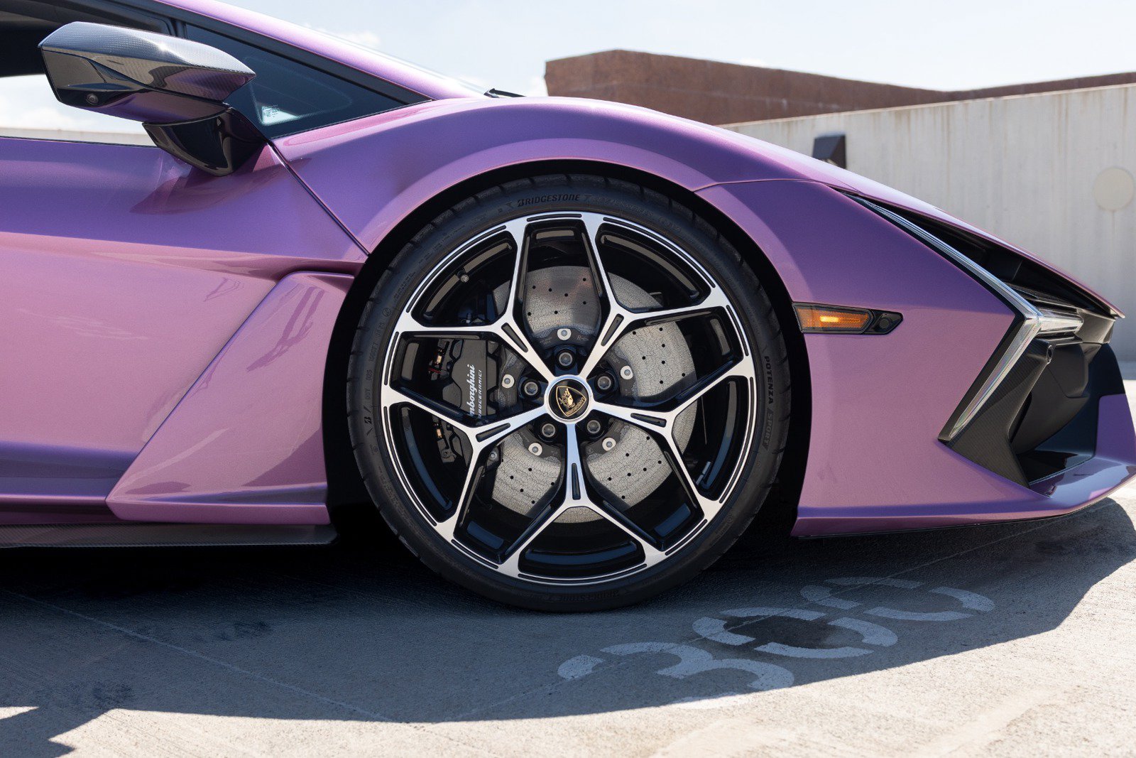 Used 2026 Lamborghini Revuelto AWD/4WD image 30