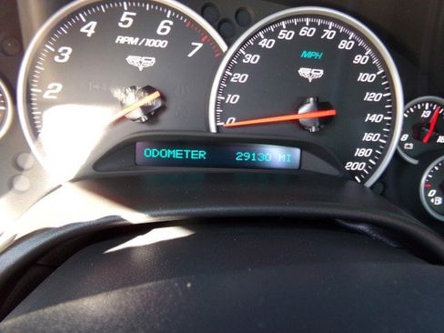 Used 2013 Chevrolet Corvette Coupe w/ 2LT Preferred Equipment Group RWD image 22