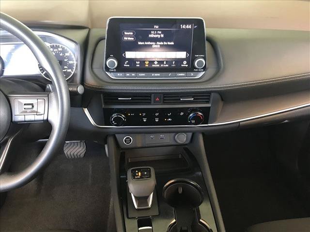 Used 2023 Nissan Rogue S AWD/4WD image 13