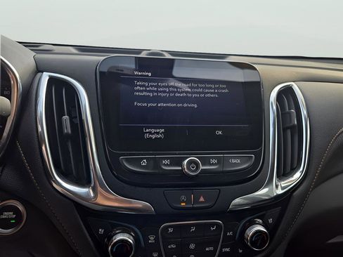 Used 2023 Chevrolet Equinox Premier AWD/4WD image 35
