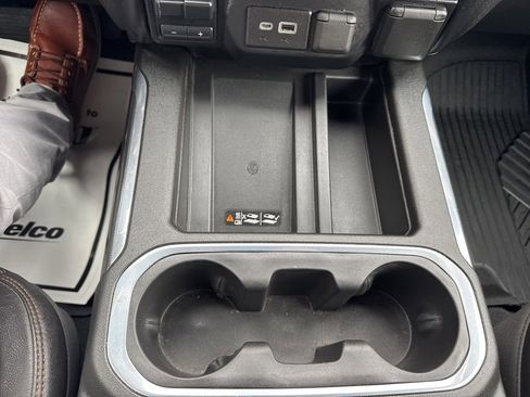 Certified 2020 GMC Sierra 1500 AT4 w/ Technology Package image 32