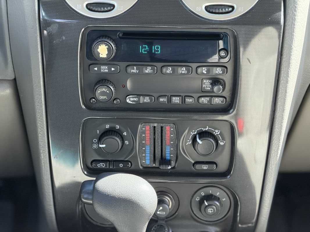 Used 2004 GMC Envoy SLE w/ Preferred Equipment Group AWD/4WD image 15