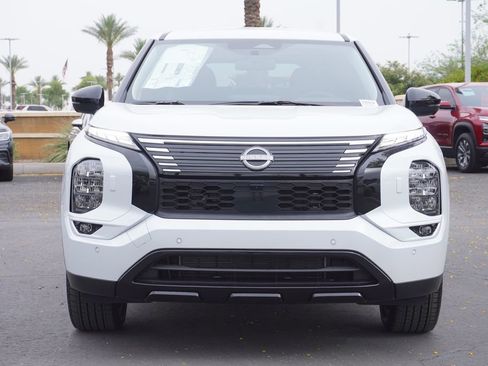 New 2026 Nissan Rogue SL image 5