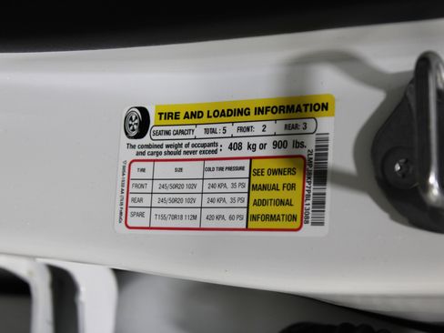 Used 2023 Lincoln Nautilus Reserve w/ Equipment Group 201A image 40