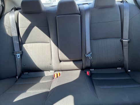 Used 2025 Nissan Altima 2.5 SV image 36