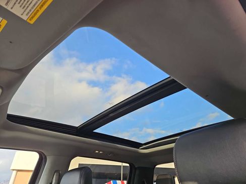 Used 2022 Ford F150 XLT w/ Equipment Group 302A High image 19