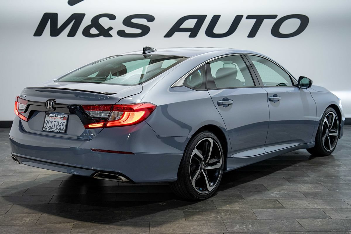 Used 2022 Honda Accord Sport image 2