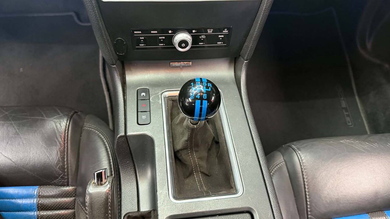 Used 2011 Ford Mustang Shelby GT500 RWD image 12