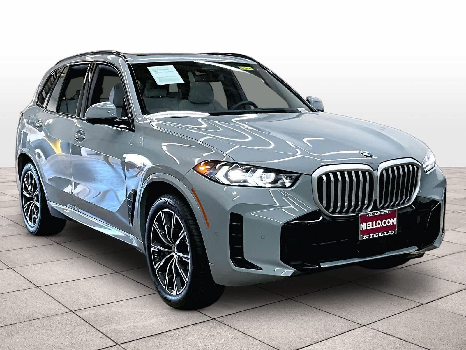Used 2026 BMW X5 xDrive40i AWD/4WD image 2