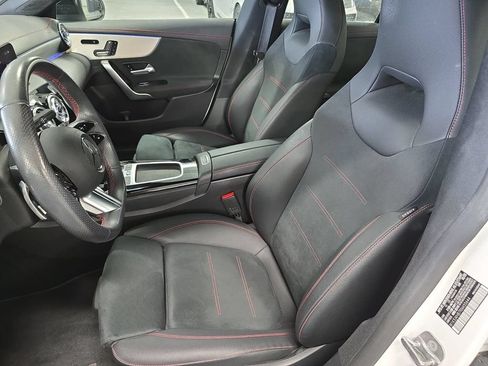 Used 2024 Mercedes-Benz CLA 250 4MATIC image 5