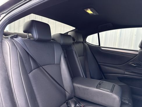 Used 2019 Lexus ES 350 F Sport image 39