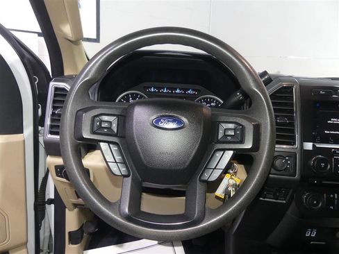 Used 2018 Ford F350 XLT image 26