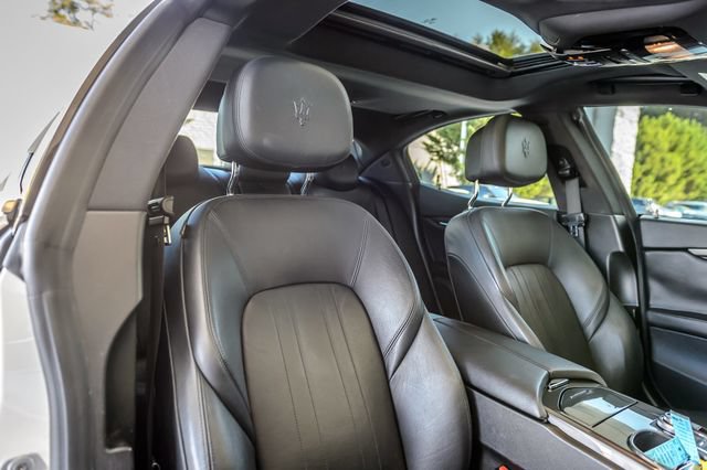 Used 2018 Maserati Ghibli RWD image 35