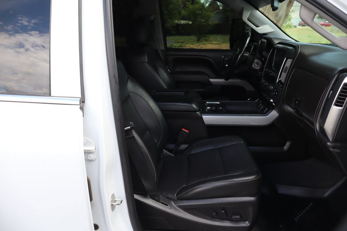 Used 2019 Chevrolet Silverado 2500 LTZ w/ Duramax Plus Package AWD/4WD image 22