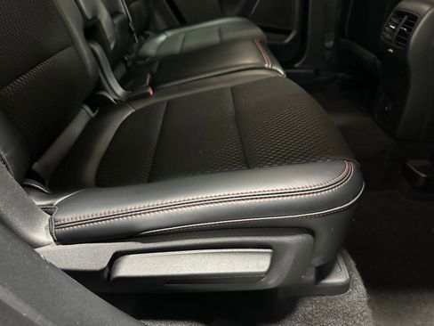 Used 2025 Ford Escape ST-Line image 46