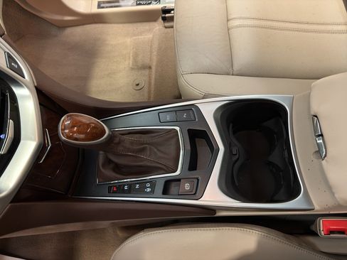 Used 2015 Cadillac SRX Luxury image 19