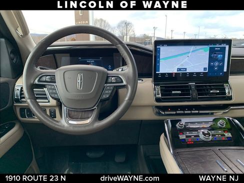 Certified 2022 Lincoln Navigator Reserve image 24