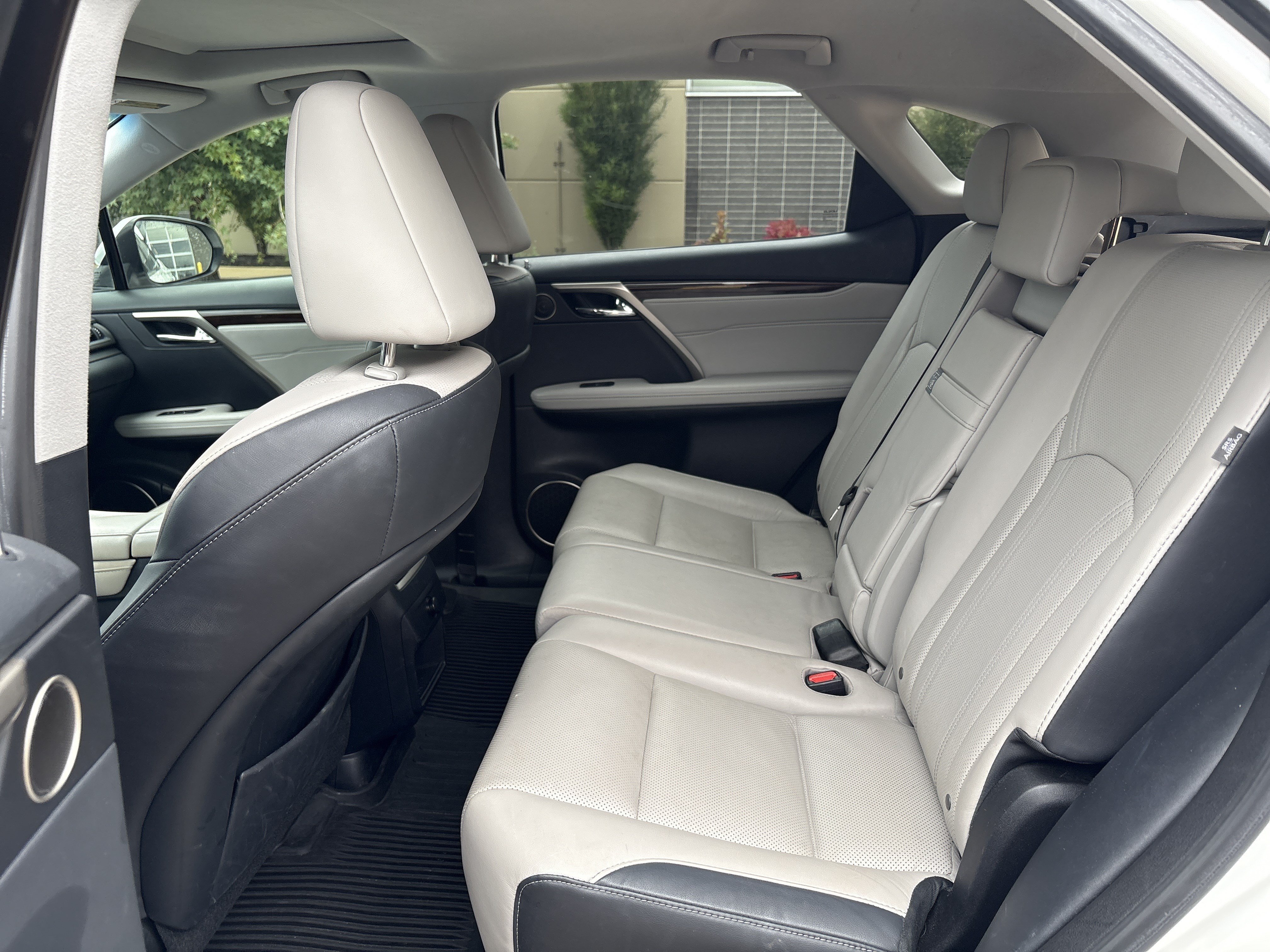 Used 2019 Lexus RX 350 AWD w/ Navigation Package image 31