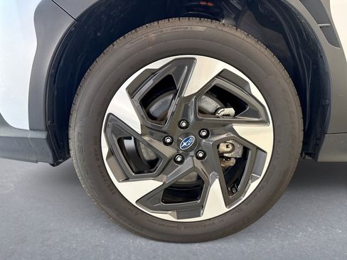 Used 2025 Subaru Crosstrek 2.5i Limited AWD/4WD image 21