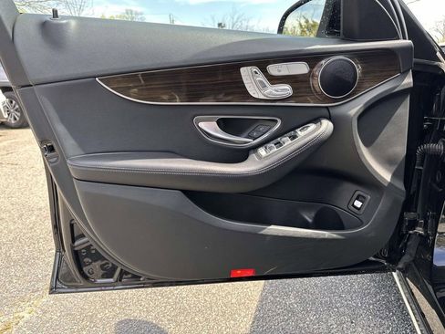 Used 2018 Mercedes-Benz C 300 4MATIC Sedan image 8