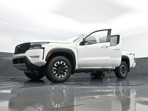 Used 2024 Nissan Frontier PRO-4X w/ Off-Road Protection Package AWD/4WD image 30