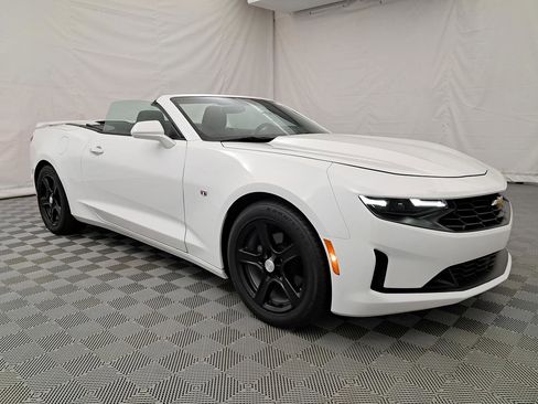 Used 2019 Chevrolet Camaro LT image 3