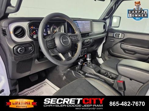 Used 2024 Jeep Wrangler Unlimited Sport AWD/4WD image 11